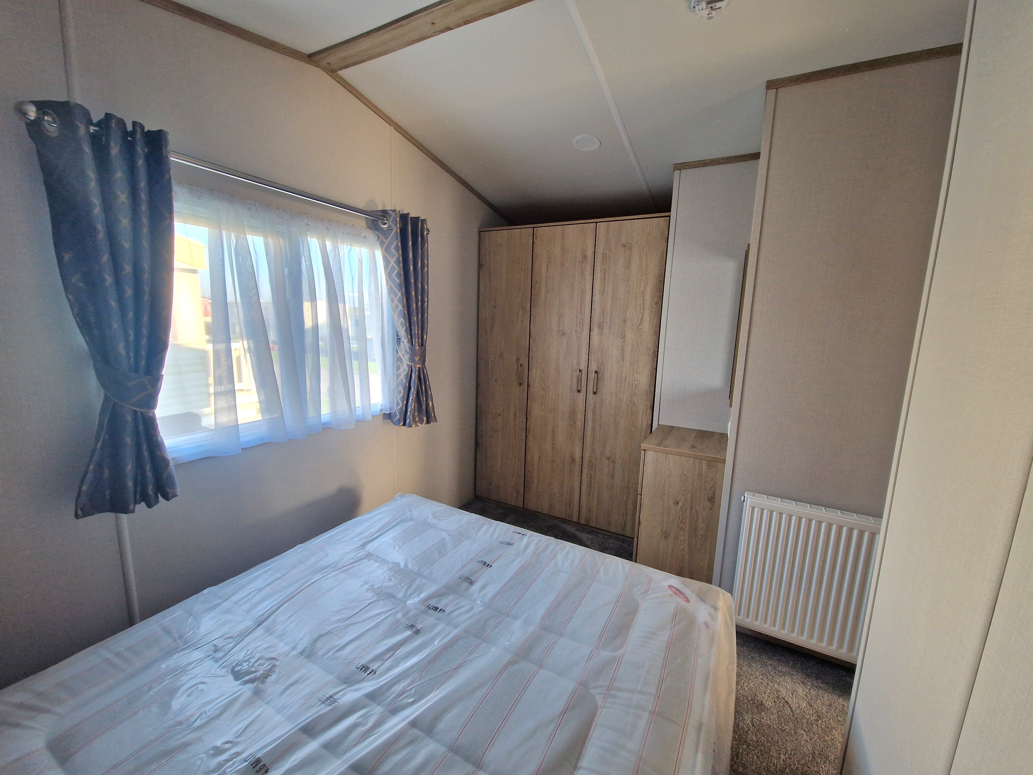 NEW Carnaby Bayview 30 x 12ft image 8