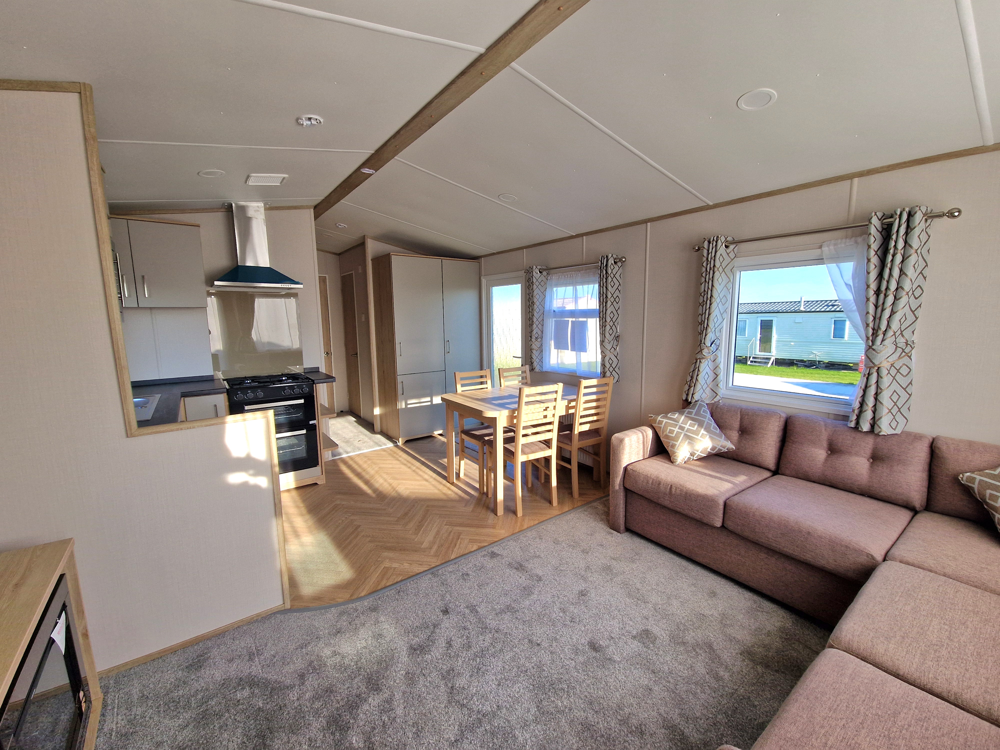 NEW Carnaby Bayview 30 x 12ft image 4