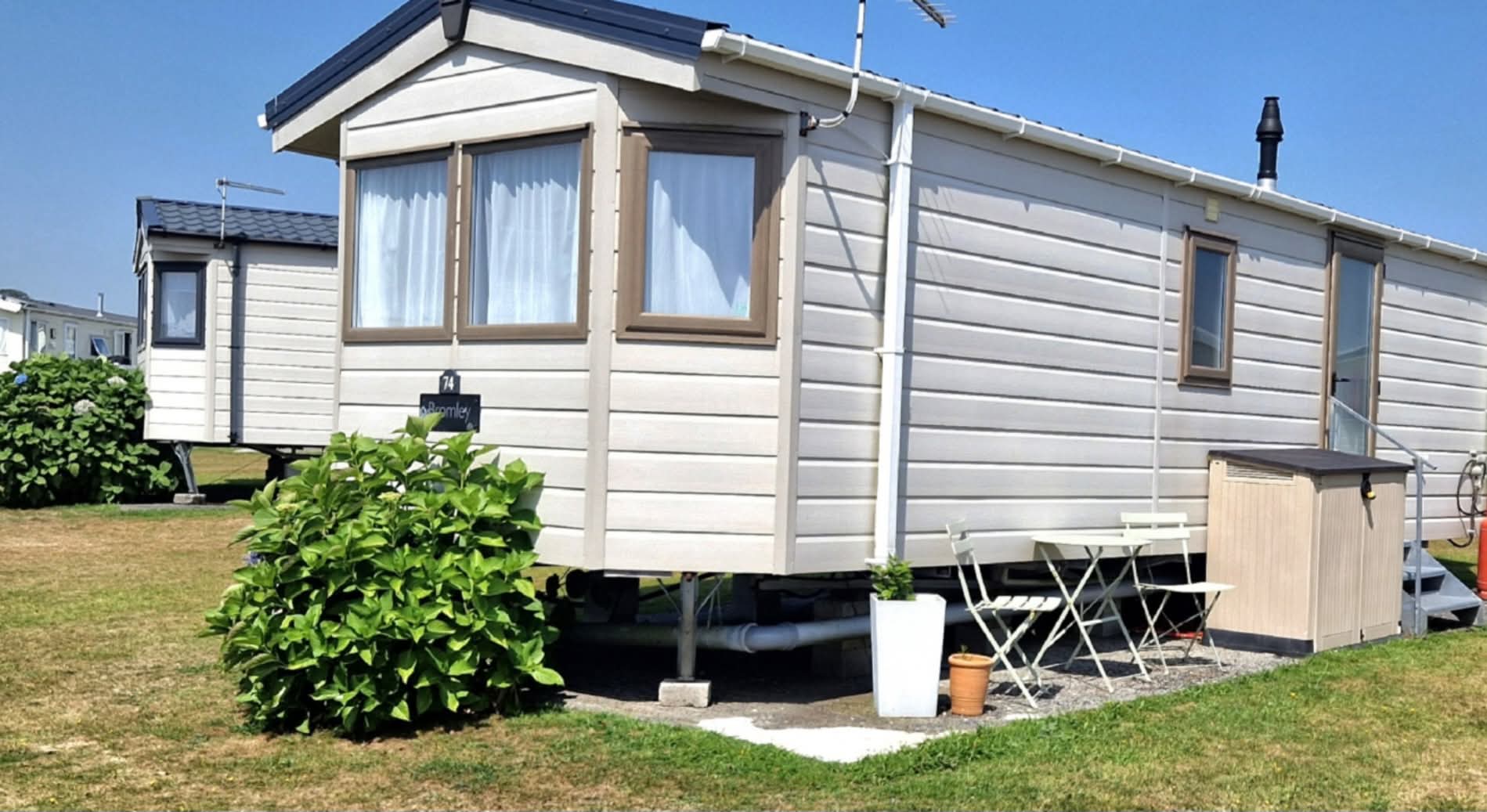 Pre-Owned Delta Bromley 28 x 10ft image 1