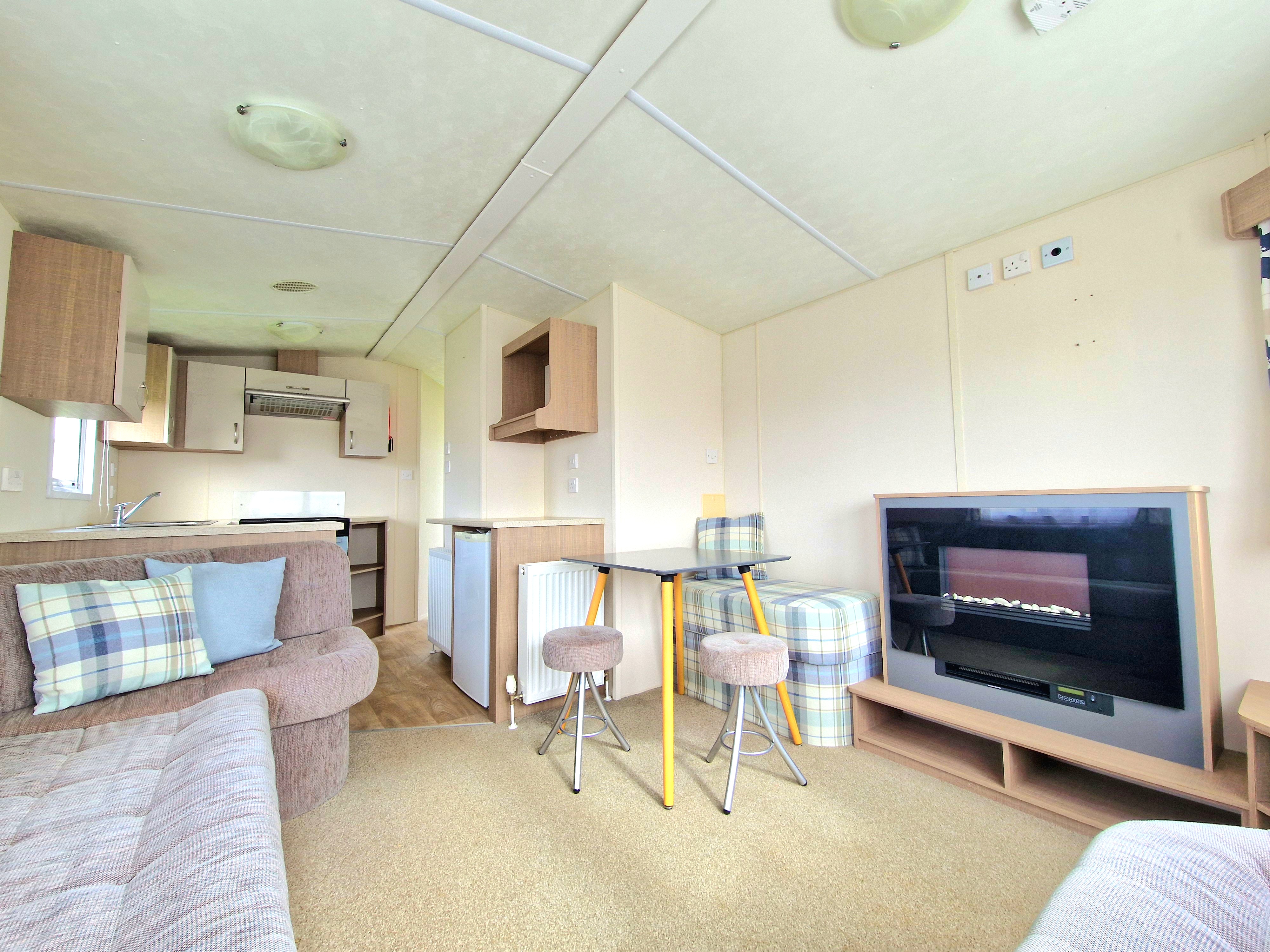 Holiday Rental Caravan No. 74 - Pet Friendly image 4