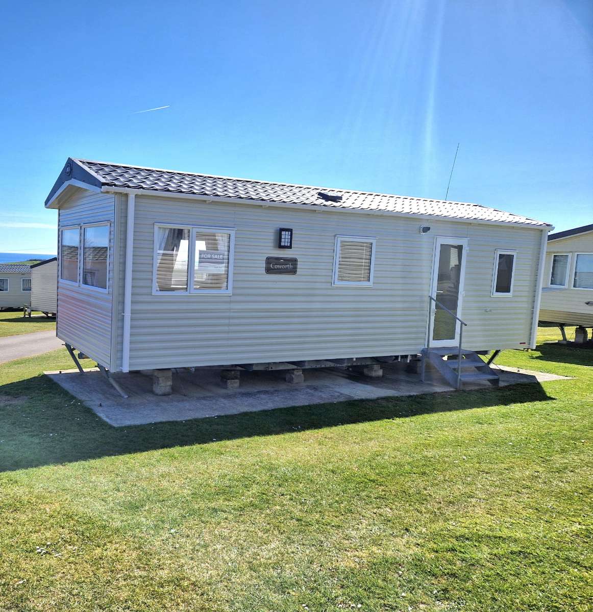 NEW ABI Coworth 28 x 10ft image 1